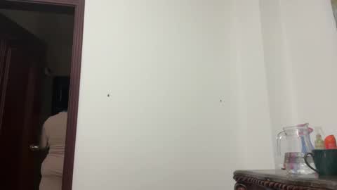 Snapshot of therealcamilabaddie chatting on 01/27/25, 11:00 therealcamilabaddie online show from 01/27/25, 11:00