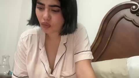 Snapshot of therealcamilabaddie chatting on 02/28/25, 05:48 therealcamilabaddie online show from 02/28/25, 05:48