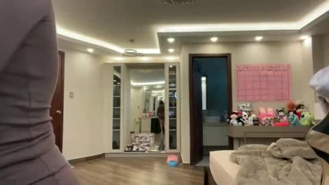 therealcamilabaddie online show from 01/18/26, 01:37