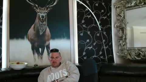 Snapshot of therealkurva4u chatting on 11/21/25, 04:11 therealkurva4u online show from 11/21/25, 04:11