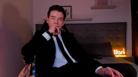 Snapshot of therealmartincox chatting on 10/11/25, 05:22 4th online show from 10/11/25, 05:22