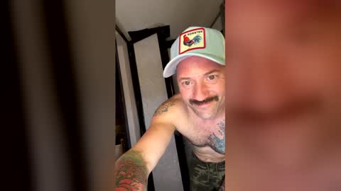 Snapshot of therealmattyice chatting on 06/09/26, 04:57 therealmattyice online show from 06/09/26, 04:57