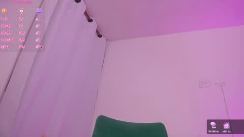 Snapshot of therealpeach_ chatting on 02/27/25, 10:04 online show from 02/27/25, 10:04