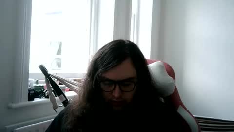 Snapshot of thereeeeelbean14202 chatting on 05/10/26, 04:01 theultimatebean2572 online show from 05/10/26, 04:01