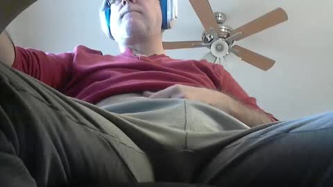 Snapshot of thereisnospoon1970 chatting on 12/15/24, 07:21 Neo online show from 12/15/24, 07:21