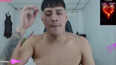 Snapshot of therockalejandro chatting on 12/20/25, 09:22 therockalejandro online show from 12/20/25, 09:22