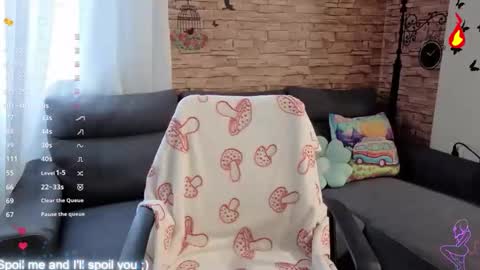 therosepetal online show from 09/18/25, 08:05