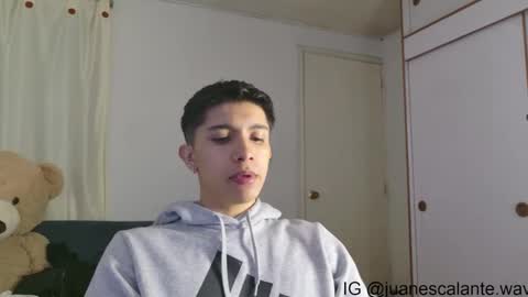 thesaint_xxx online show from 04/17/26, 10:51