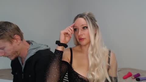 Snapshot of thescarlettshay chatting on 10/02/25, 03:57 TheScarlettShay online show from 10/02/25, 03:57