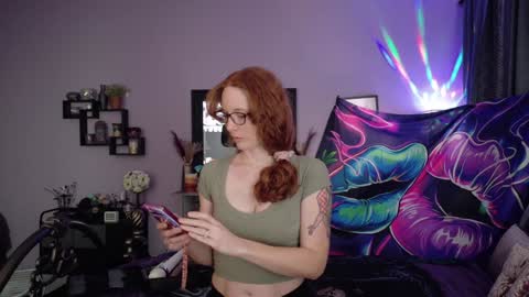 Snapshot of thesexualdragon chatting on 02/01/25, 04:46 TheSexualDragon online show from 02/01/25, 04:46
