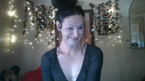 Snapshot of thesillymillie chatting on 09/18/25, 08:22 sillymillie0 online show from 09/18/25, 08:22