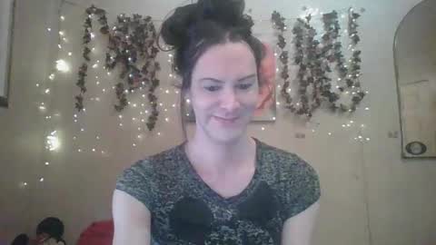 sillymillie0 online show from 04/06/26, 08:10