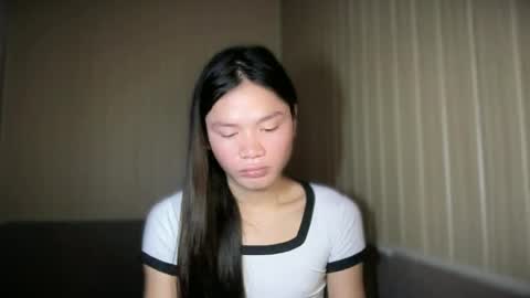 Snapshot of thesweetgirlugly_lilly chatting on 07/24/26, 08:51 thesweetgirlugly_lilly online show from 07/24/26, 08:51