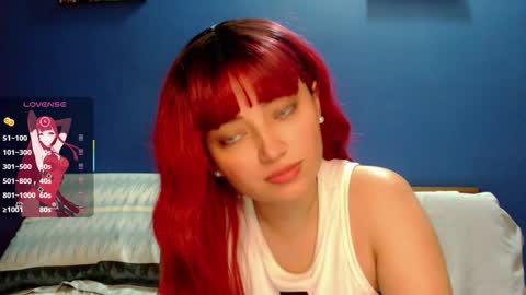 Snapshot of thesweethari chatting on 11/22/25, 04:44 I dont do real meetings My bio online show from 11/22/25, 04:44