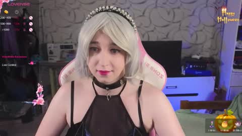 The Great And Powerful Trixie online show from 10/31/25, 03:57