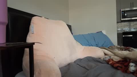 Snapshot of thevixensapphire chatting on 02/25/26, 09:35 Sapphire the Vixen online show from 02/25/26, 09:35