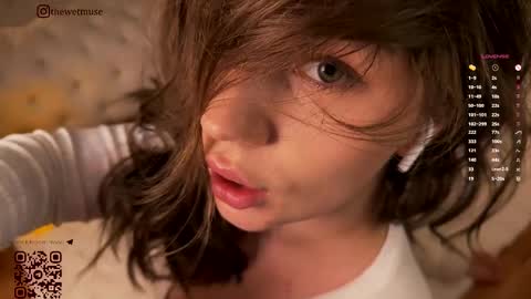 Snapshot of thewetmuse chatting on 11/06/25, 01:34 Grace Next broadcast - online show from 11/06/25, 01:34