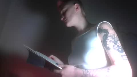 pinky promise online show from 01/14/26, 12:44