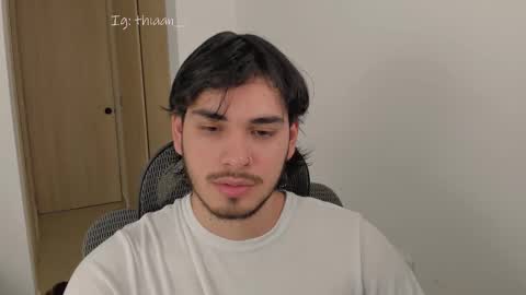 Snapshot of thiaan__ chatting on 01/31/26, 09:46 thiaan__ online show from 01/31/26, 09:46