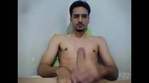 Snapshot of thiago22bk chatting on 09/18/25, 04:47 thiago22bk online show from 09/18/25, 04:47