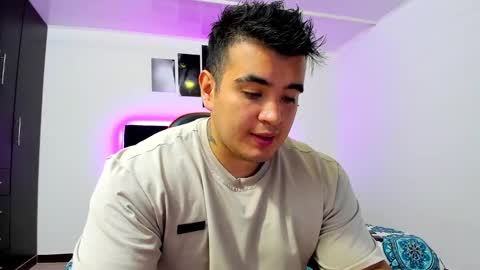 Snapshot of thiago_cp01 chatting on 12/22/24, 04:50 Thiago online show from 12/22/24, 04:50