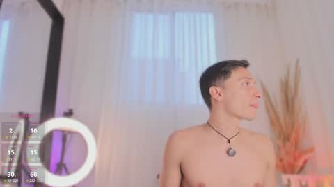 Snapshot of thiago_jones chatting on 04/19/26, 05:01 SanThiago online show from 04/19/26, 05:01
