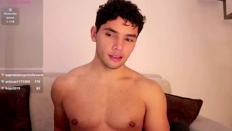 Snapshot of thiago_l chatting on 02/23/25, 12:30 Just Thiago online show from 02/23/25, 12:30