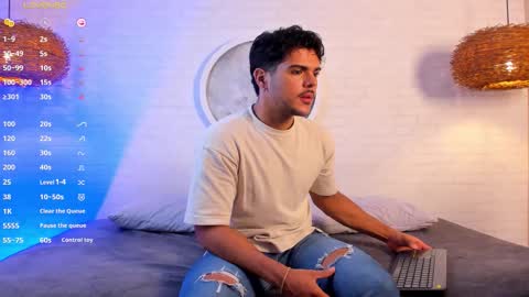 Snapshot of thiago_mercer chatting on 09/16/25, 11:11 Thiago online show from 09/16/25, 11:11