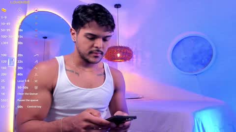 Snapshot of thiago_mercer chatting on 09/18/25, 11:34 Thiago online show from 09/18/25, 11:34