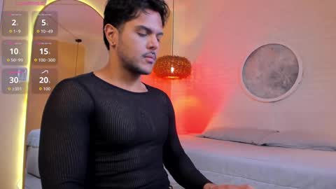 Snapshot of thiago_mercer chatting on 10/14/25, 11:00 Thiago online show from 10/14/25, 11:00