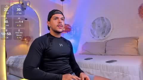 Snapshot of thiago_mercer chatting on 10/28/25, 10:08 Thiago online show from 10/28/25, 10:08