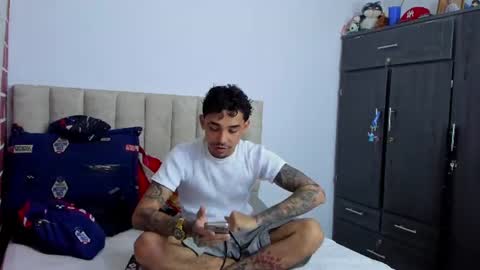 thiago_mille online show from 08/08/26, 04:03