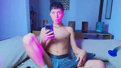 thiago_n_sam online show from 09/15/25, 11:16