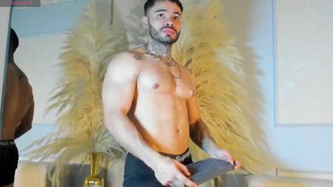 Snapshot of thiagoferrari1 chatting on 05/31/26, 02:09 thiago online show from 05/31/26, 02:09