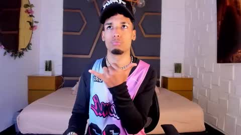 ThiagoFerreti online show from 11/27/25, 07:38