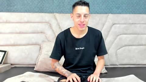 Thiago   online show from 01/23/25, 08:02