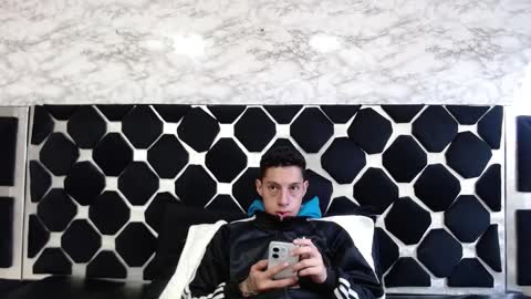 Thiago   online show from 03/07/25, 07:38