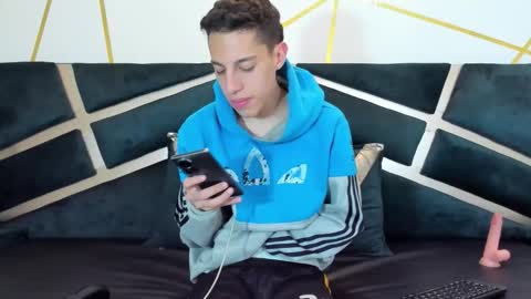 Thiago   online show from 03/08/26, 02:10