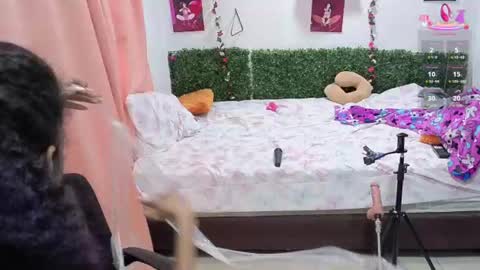 Snapshot of thiana_horny chatting on 06/23/26, 02:15 thiana_horny online show from 06/23/26, 02:15