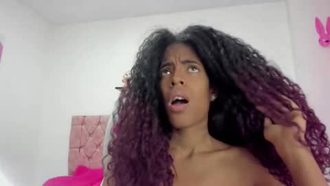 Snapshot of thianahornyy chatting on 02/14/26, 03:31 thianahornyy online show from 02/14/26, 03:31