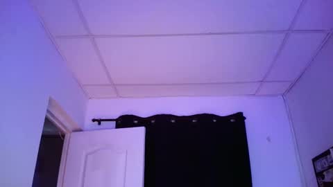 Snapshot of thiara_dor chatting on 12/15/24, 05:13 Thiara Next Stream 0211 get my social media 3 online show from 12/15/24, 05:13