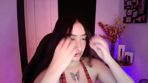 Snapshot of thiara_dor chatting on 03/08/25, 05:59 Thiara Next Stream 0211 get my social media 3 online show from 03/08/25, 05:59