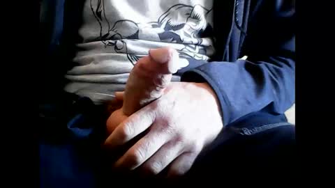 Snapshot of thick9dtf chatting on 02/19/25, 08:10 thick9dtf online show from 02/19/25, 08:10