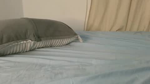 Snapshot of thick_jojo chatting on 01/12/25, 07:21 Call me Taliee online show from 01/12/25, 07:21