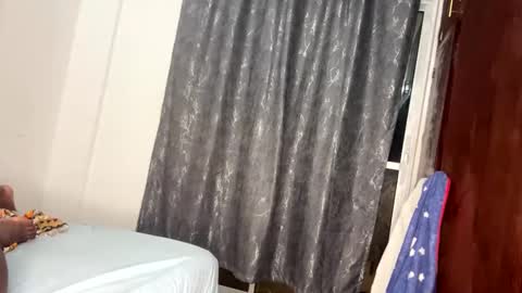 Snapshot of thick_jojo chatting on 02/15/25, 12:59 Call me Taliee online show from 02/15/25, 12:59