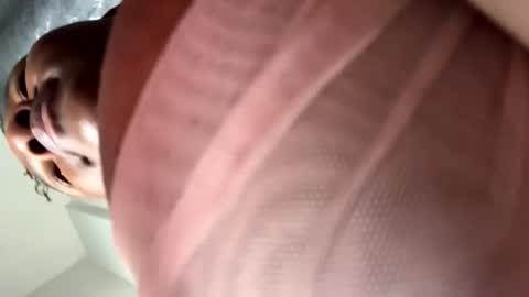 Snapshot of thick_jojo chatting on 10/28/25, 10:41 Call me Taliee online show from 10/28/25, 10:41