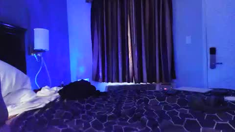 Snapshot of thickascole chatting on 10/31/25, 07:26 thickascole online show from 10/31/25, 07:26