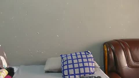 phindy online show from 02/21/25, 11:11