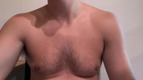 Snapshot of thickcockjock1017 chatting on 07/01/26, 06:07 thickcockjock1017 online show from 07/01/26, 06:07