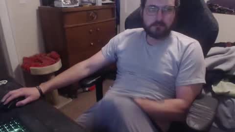 Snapshot of thickgarrett chatting on 11/14/25, 07:40 thickgarrett online show from 11/14/25, 07:40